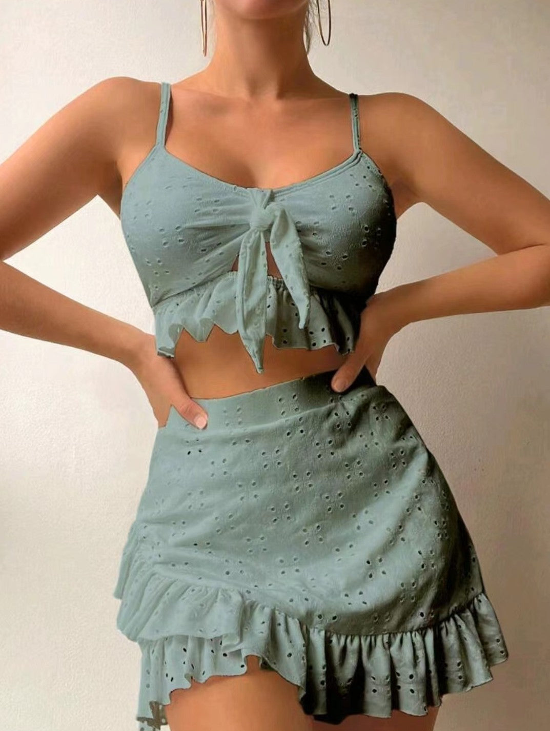Ensemble Maillot Plage – Haut à nœud + Jupe volantée