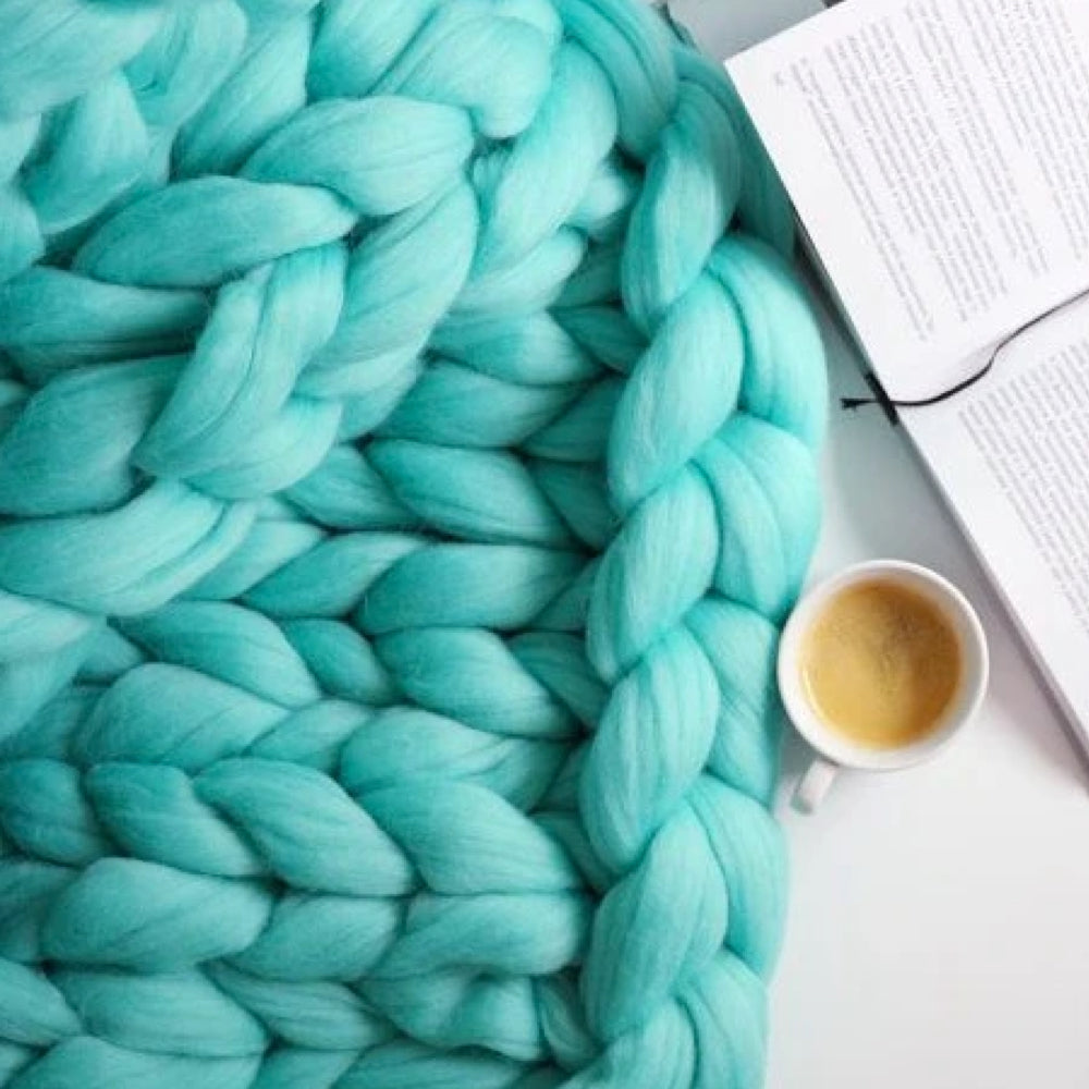 LuxaWool XXL Chunky Knitting Yarn — 1000 Gram Pack
