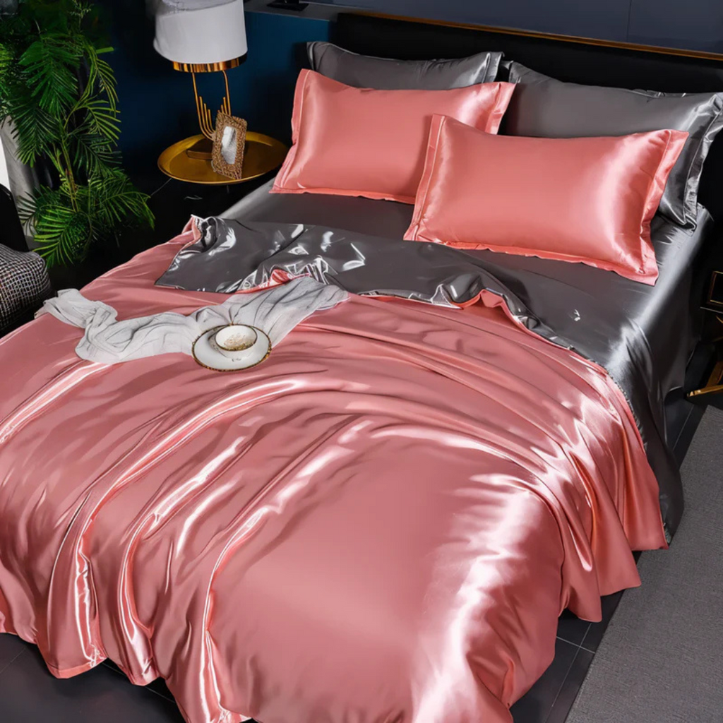 Ropa de cama de seda con acabado liso y brillante