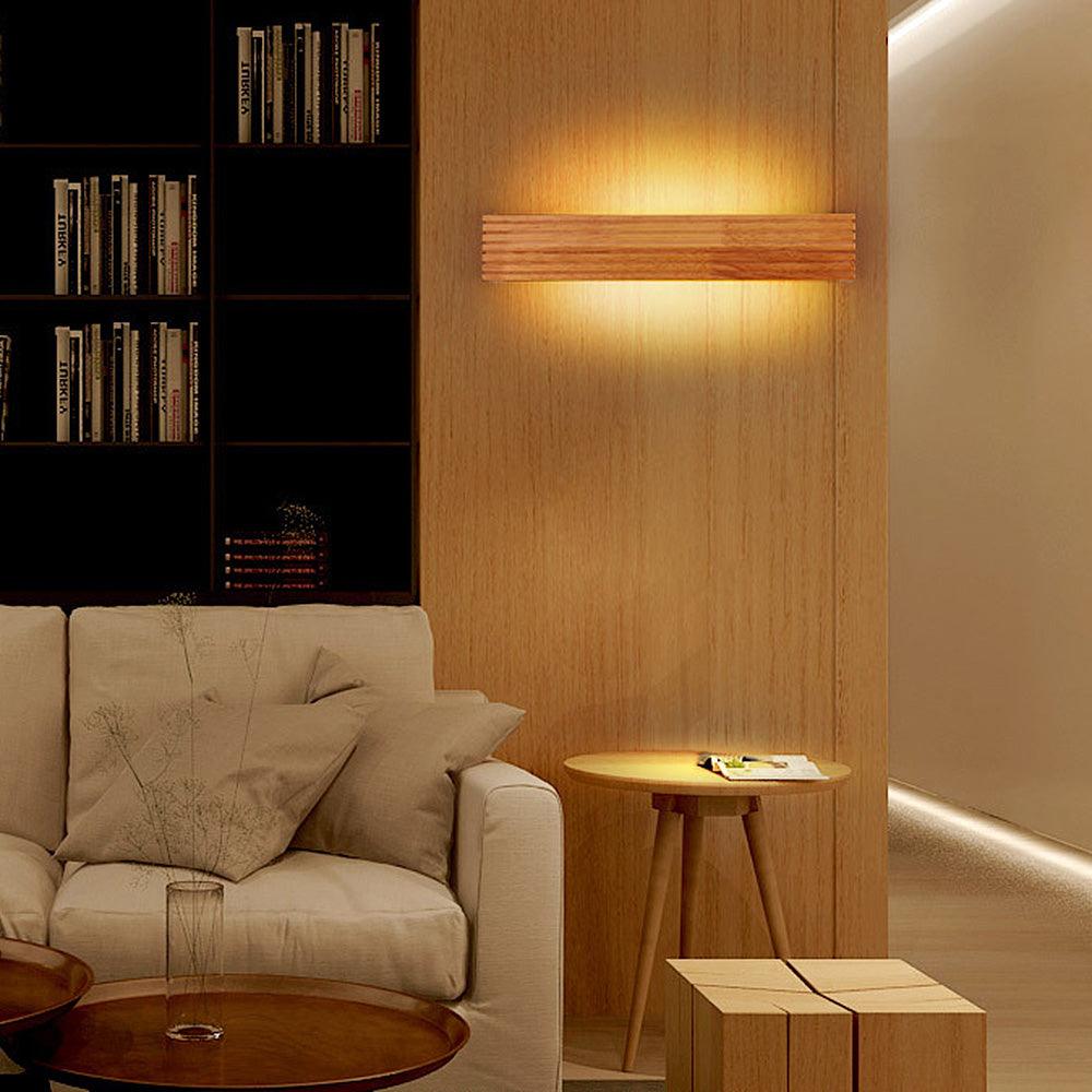 Nordisk LED-veggbelysning i tre til stuen | boxzora