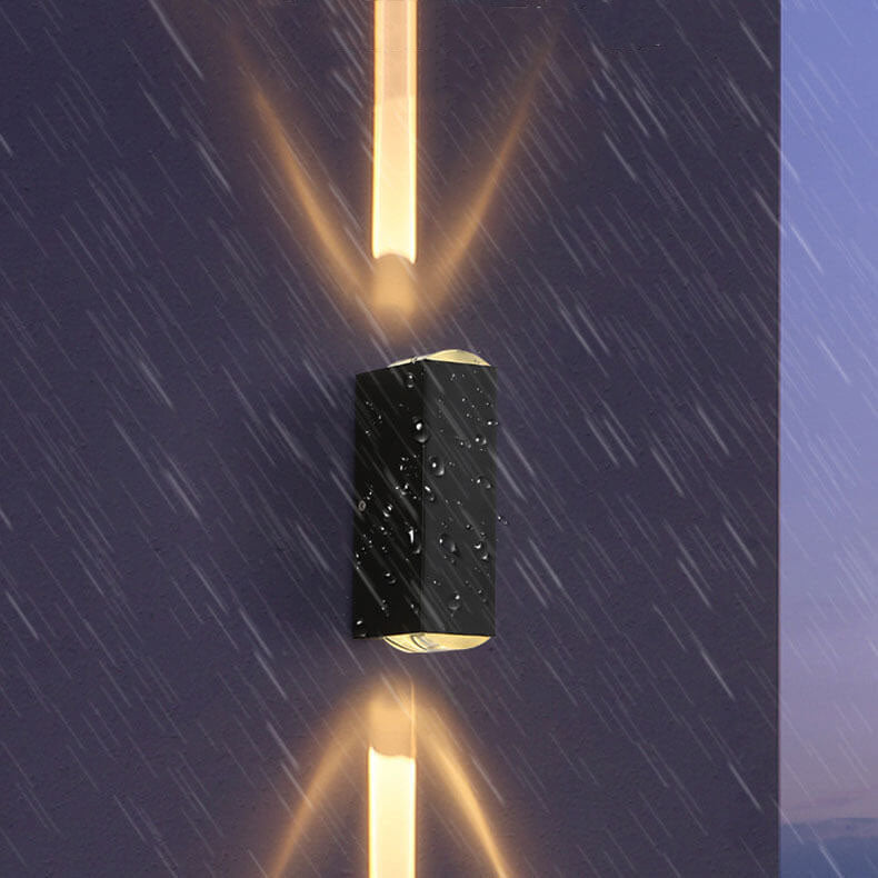 מנורת קיר LED מלבנית מודרנית — עמידה למים, חיצונית, שחורה, חסכונית באנרגיה
