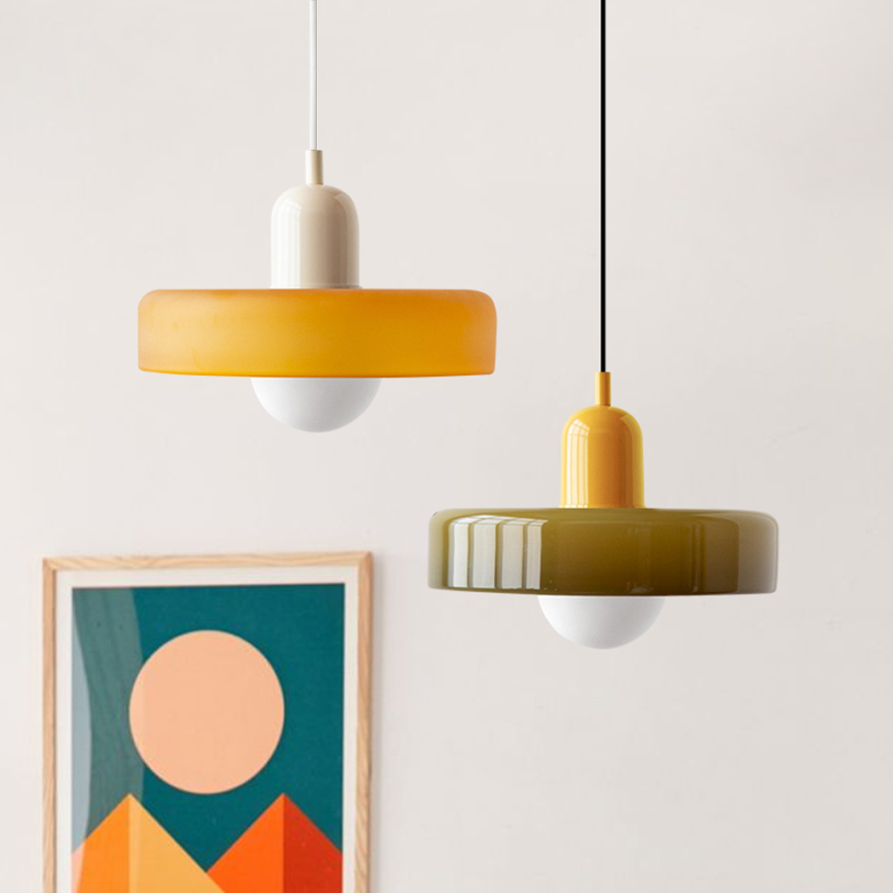 Lampa wisząca Bauhaus — kolorowy szklany klosz, regulowane zawieszenie