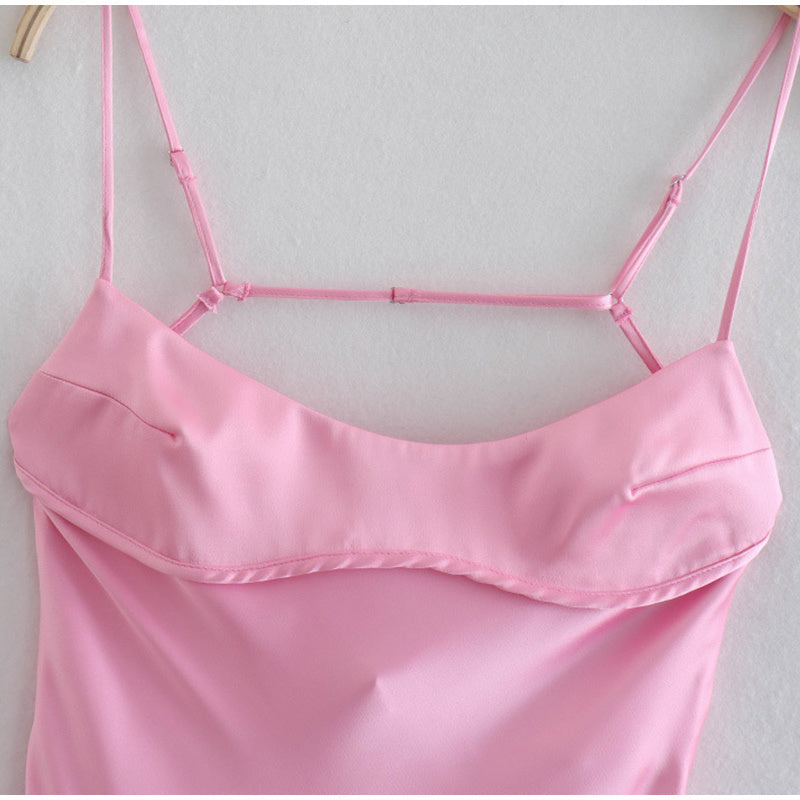 Robe Longue Satinée Rose – Élégance Sensuelle pour Femmes Audacieuses