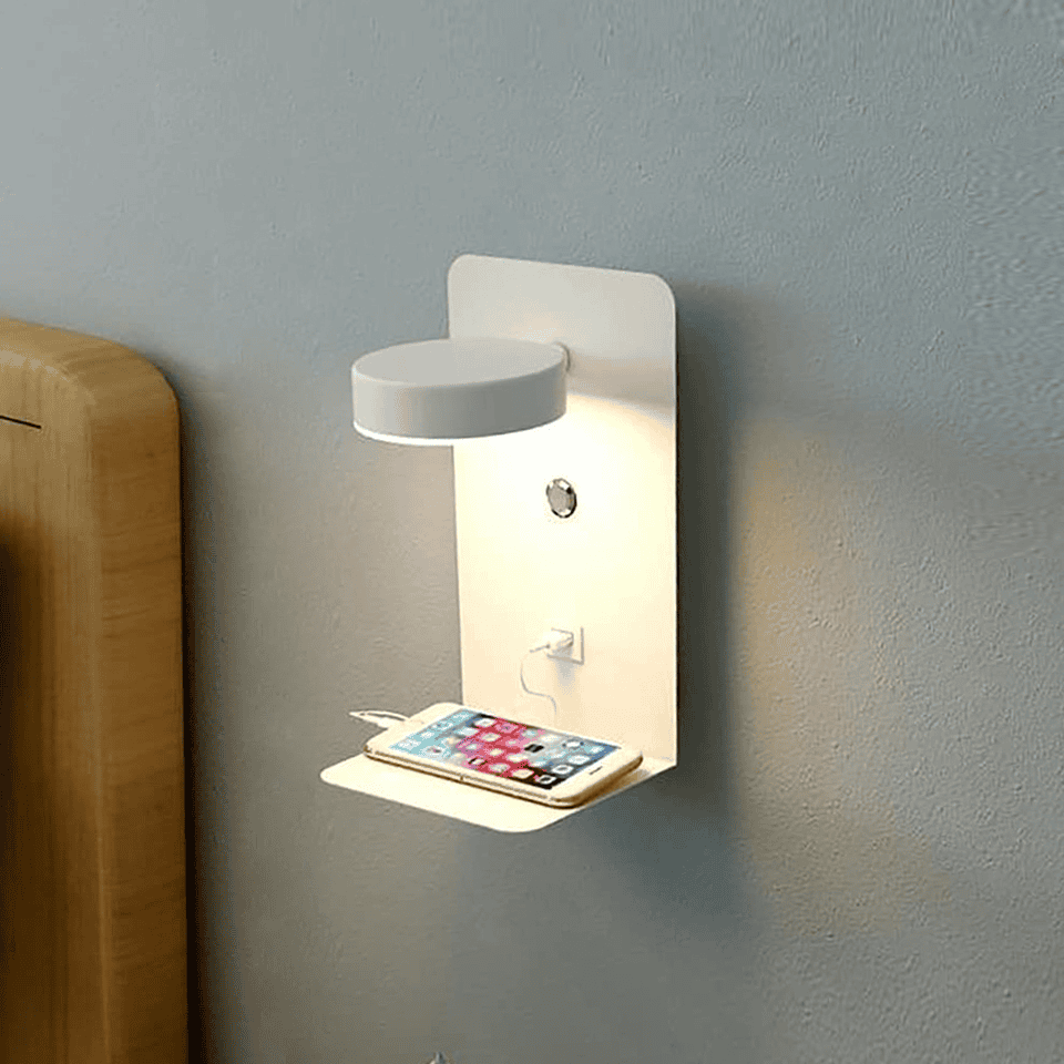 Dimbar LED-vegglampe — integrert USB-ladeport