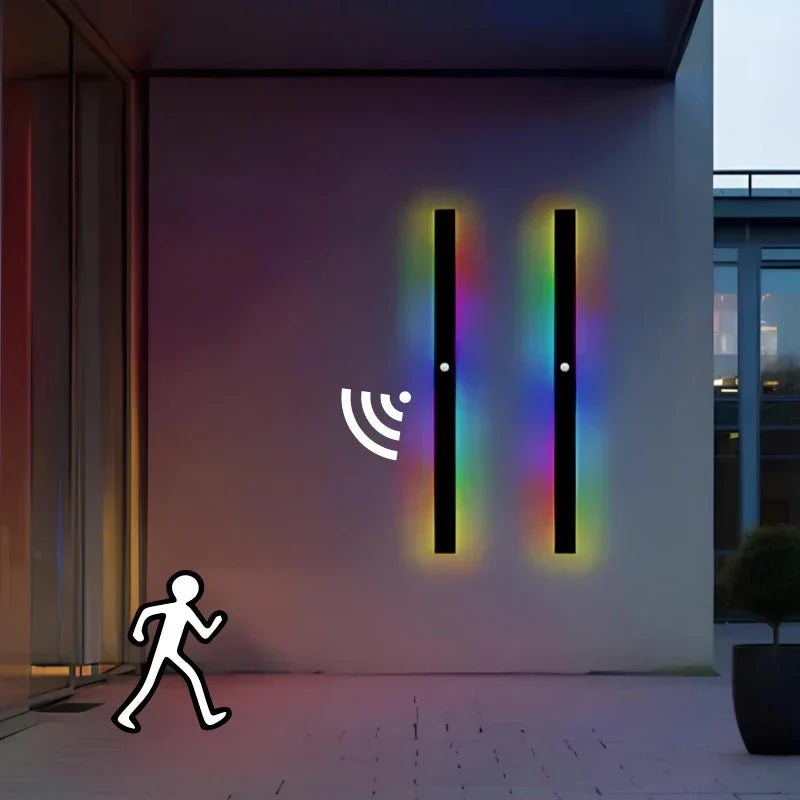Minimalistische lineaire wandlamp voor buiten, zwart, voor de veranda, IP65, met bewegingssensor | boxzora