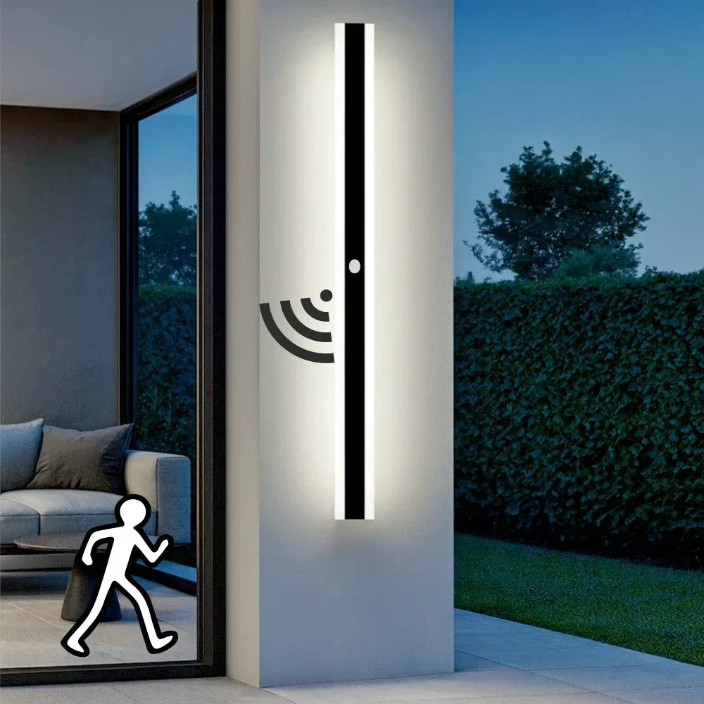 Luz de pared LED alargada minimalista para exteriores, de metal, con sensor de movimiento, para el porche | boxzora