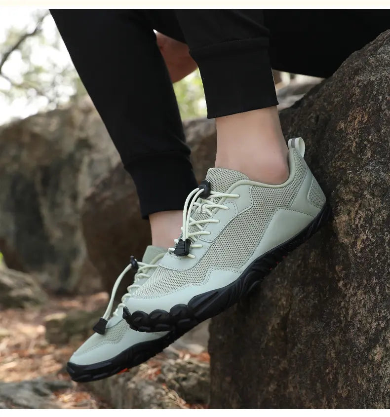 Hike 极简鞋款——4毫米超薄鞋底，超轻量设计，直接感受地面反馈