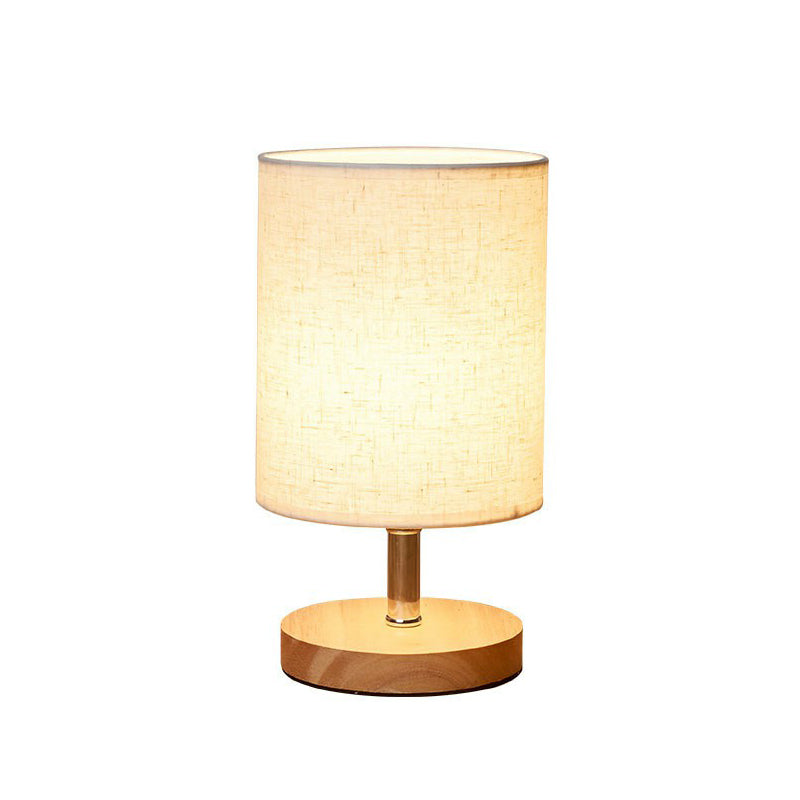 LinenWood minimalistisk bordslampa — bas i naturligt trä, mjuk linneskärm