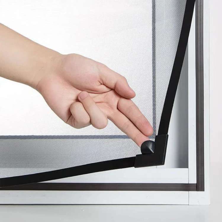Magnetisches Fenstermückennetz — Unsichtbares Netz mit 26 selbstschließenden Magneten