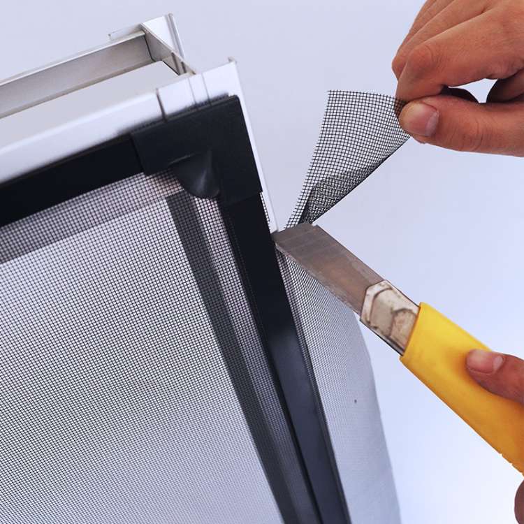 Magnetisches Fenstermückennetz — Unsichtbares Netz mit 26 selbstschließenden Magneten