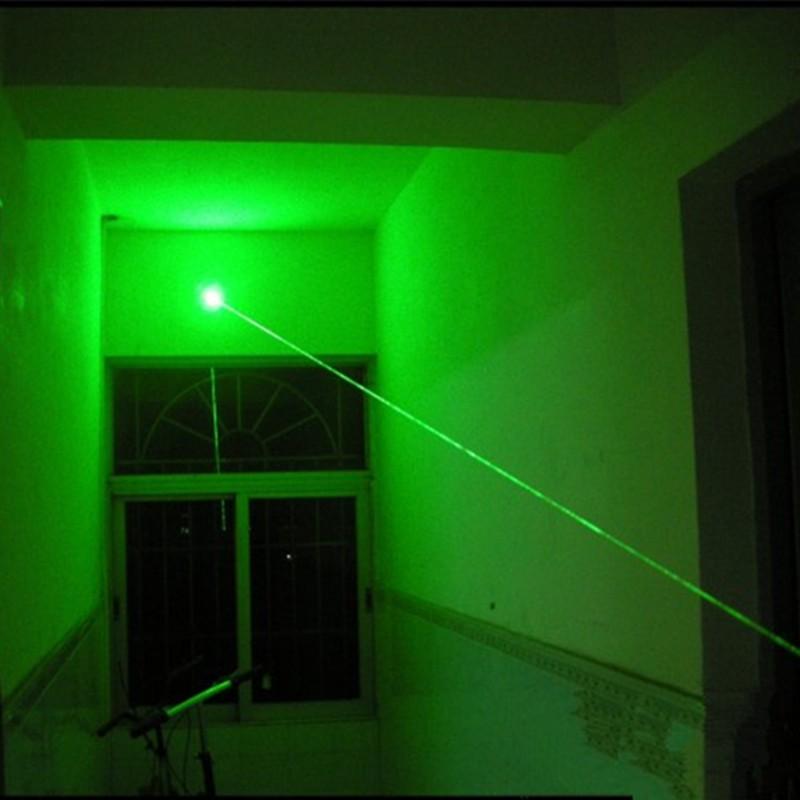 Grøn laserpointer med høj intensitet
