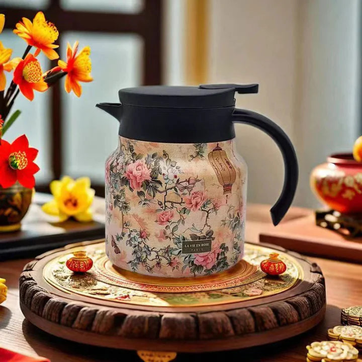 1000 ml Vacuum Insulated Teapot — Integrated Strainer and Double Wall