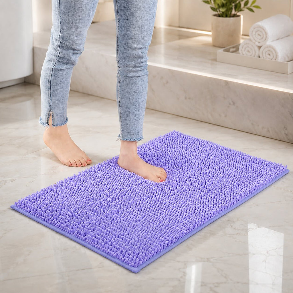 Alfombrilla de baño moderna de chenilla — acolchado de espuma viscoelástica, base antideslizante, superficie ultraabsorbente