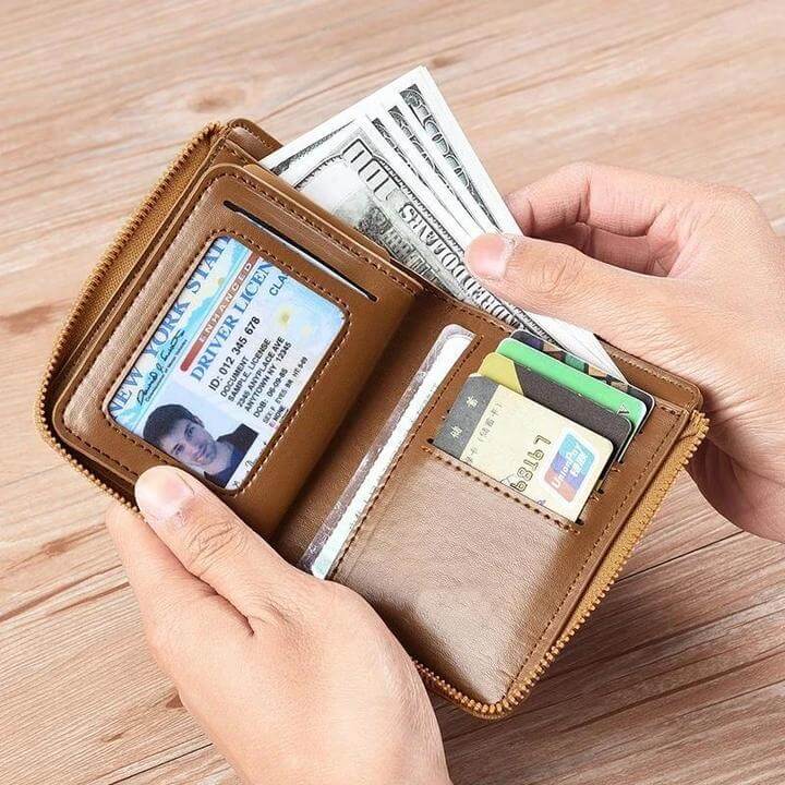 Men's Genuine Leather Wallet — Integrated RFID Blocking Protection
