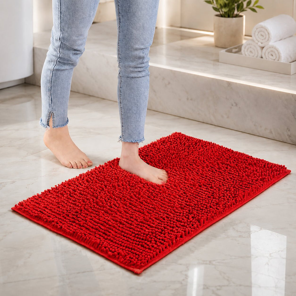 Alfombrilla de baño moderna de chenilla — acolchado de espuma viscoelástica, base antideslizante, superficie ultraabsorbente