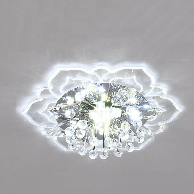 Plafonieră LED din cristal GlowPetal — design modern, structură în formă de floare, consum redus de energie