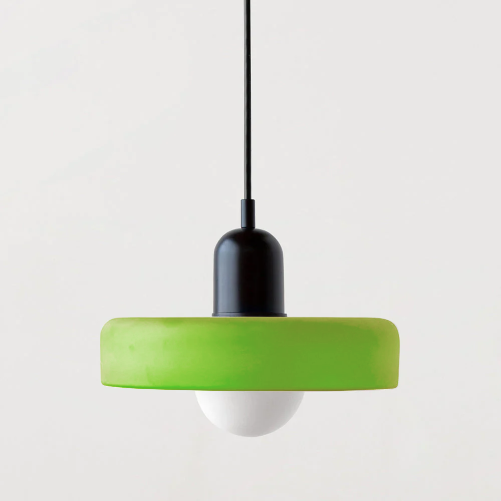 Lampa wisząca Bauhaus — kolorowy szklany klosz, regulowane zawieszenie