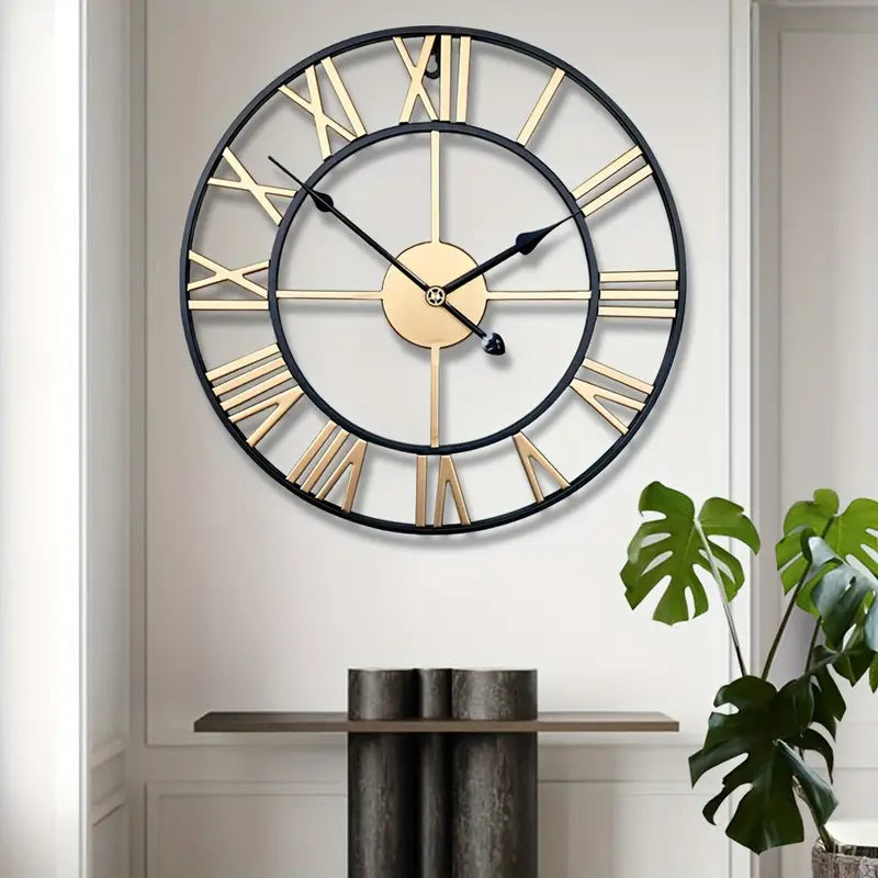 Orologio da parete vintage elegante — Cornice decorativa classica