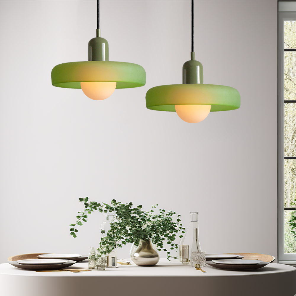 Lampa wisząca Bauhaus — kolorowy szklany klosz, regulowane zawieszenie