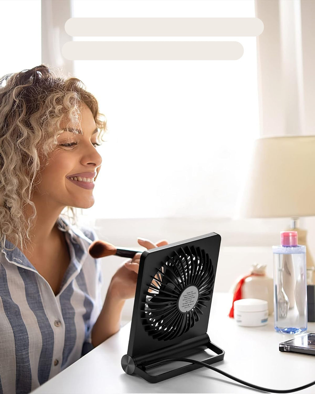 Malý ultralehký stolní ventilátor — silný proud vzduchu a tichý provoz