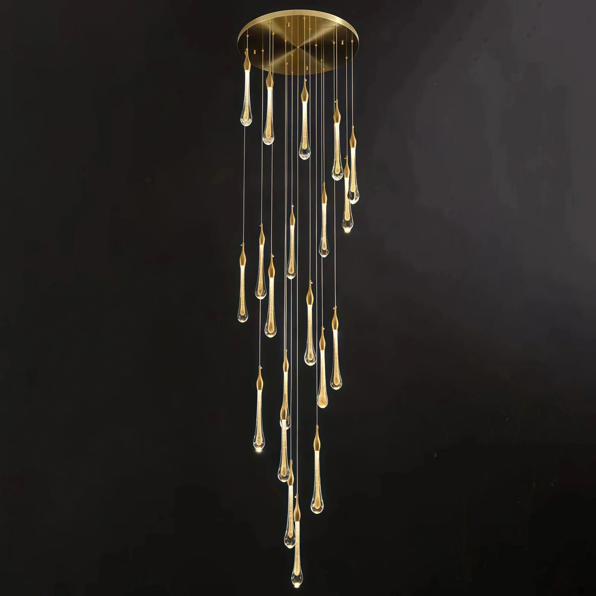 Candelabru luxos din cristale, în formă de lacrimă, auriu și durabil, pentru casa scării | boxzora
