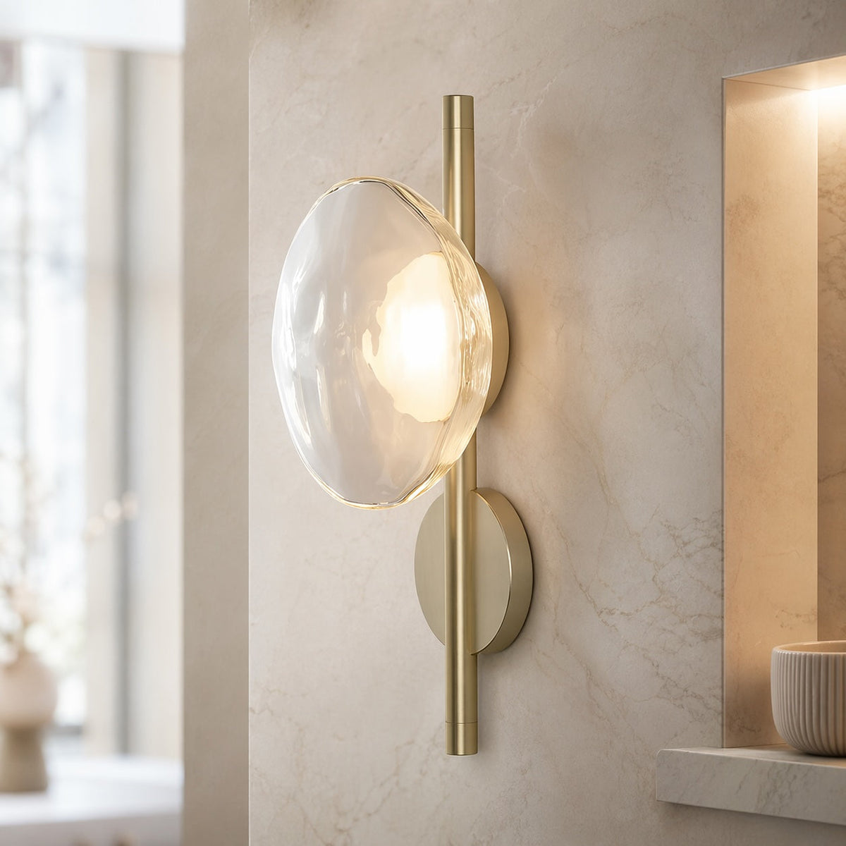 Nordisk rund væglampe i glas — 5 W integreret LED, aluminiumsramme