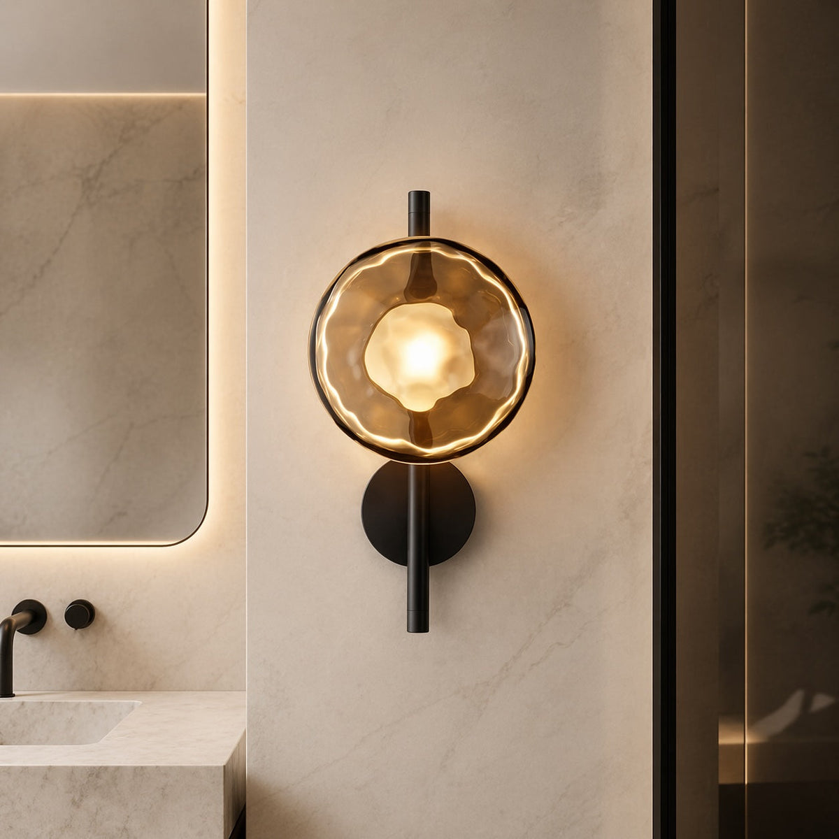 Nordisk rund væglampe i glas — 5 W integreret LED, aluminiumsramme