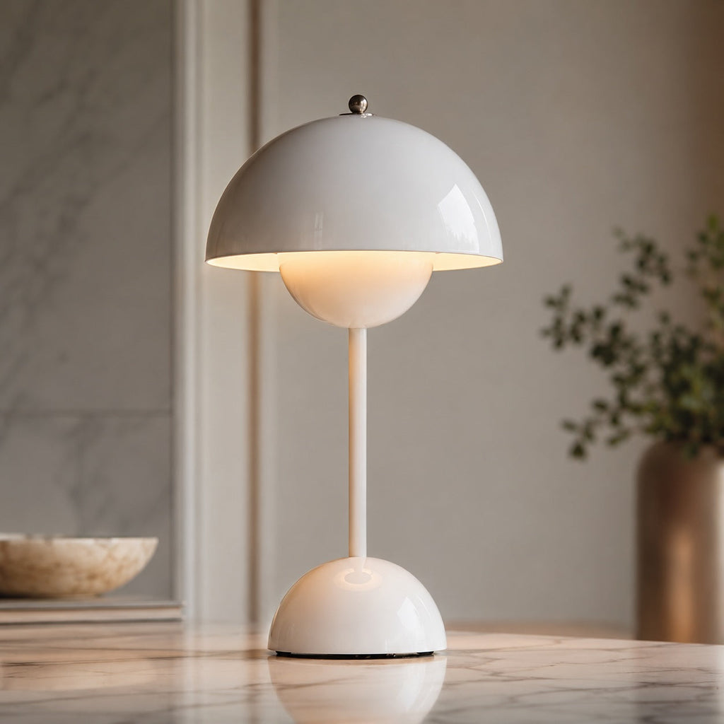 Verstellbare LED-Tischleuchte mit Keramiksockel – Tragbar, USB-betrieben, kompaktes Design