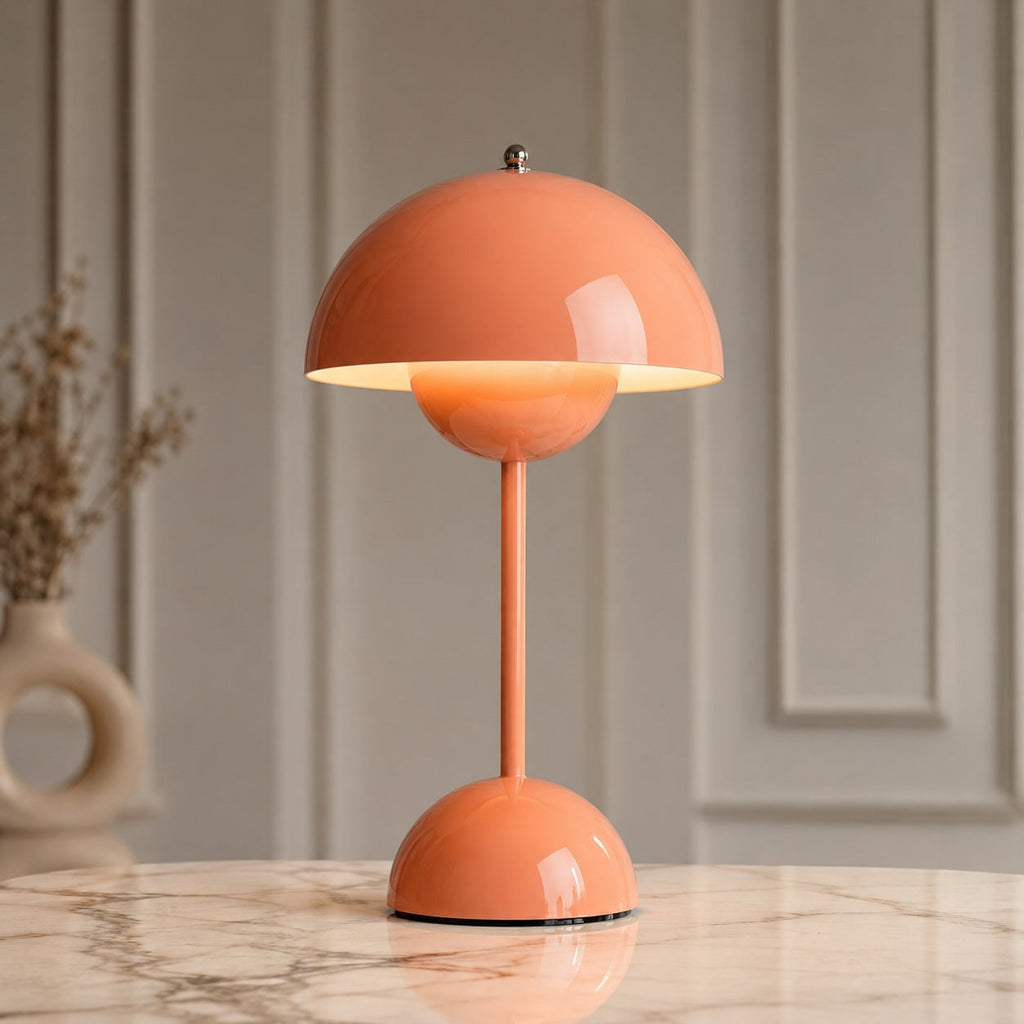 Verstellbare LED-Tischleuchte mit Keramiksockel – Tragbar, USB-betrieben, kompaktes Design