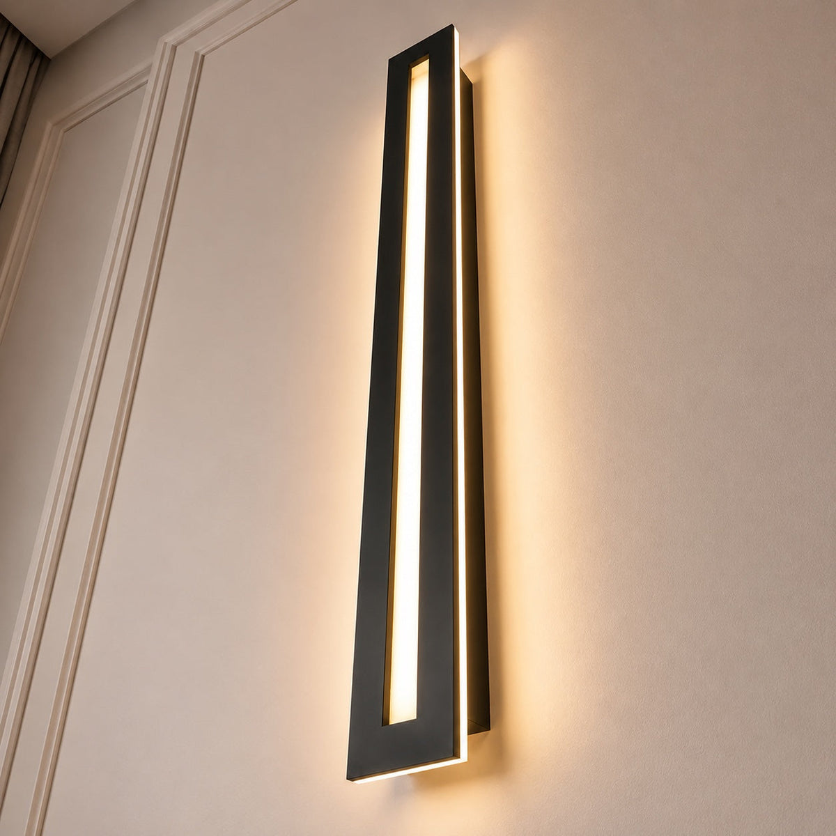 Moderne lineare LED-Wandleuchte – Eisengestell, Acrylschirm, drei Farbtemperaturmodi
