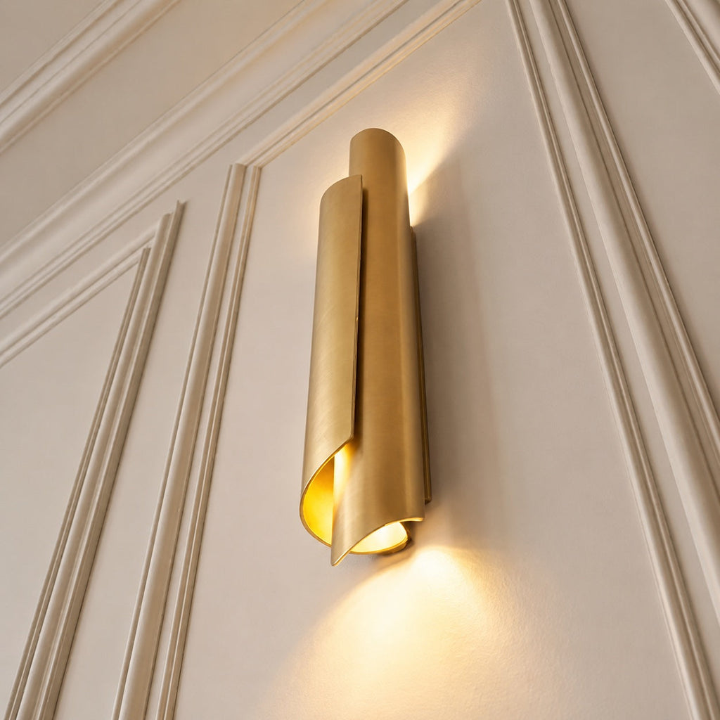 Modern Minimalist LED Wall Sconce — Metal Wall Mount, Bidirectional Lighting