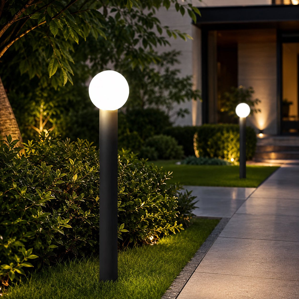 Modern rund LED-pollarlampa — vattentät svart metall, markmonterad