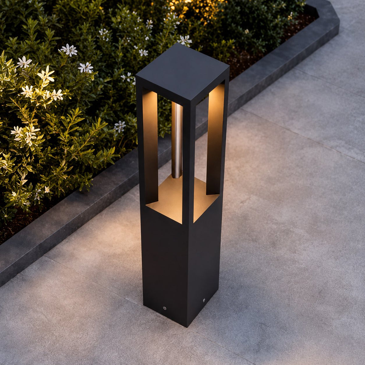 Lampă de alee LED modernă — înălțime reglabilă, aluminiu negru, clasificare IP54, lumină albă caldă