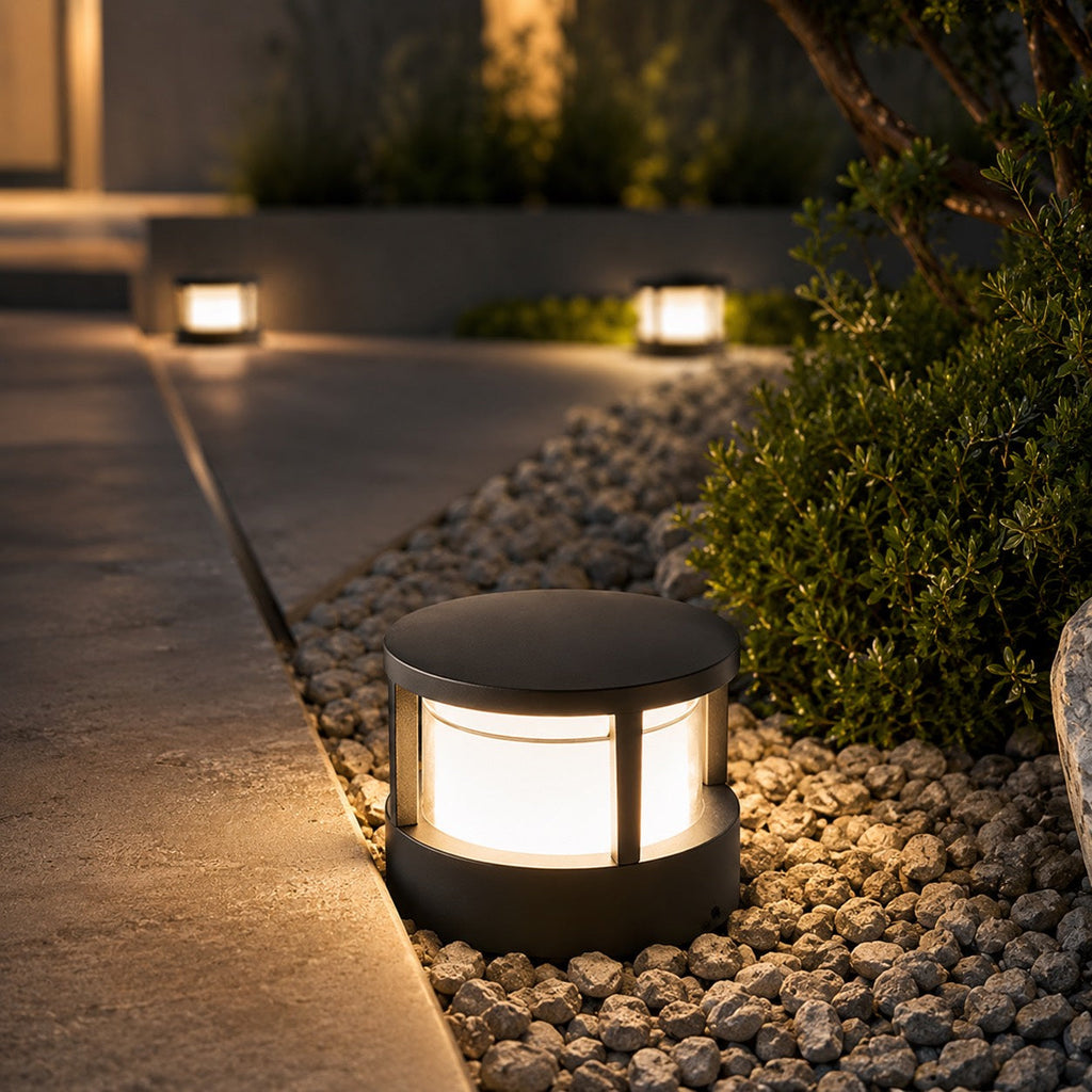 Adjustable 5W LED Outdoor Wall Light — Aluminum, Double-Layered Acrylic Shade, IP65