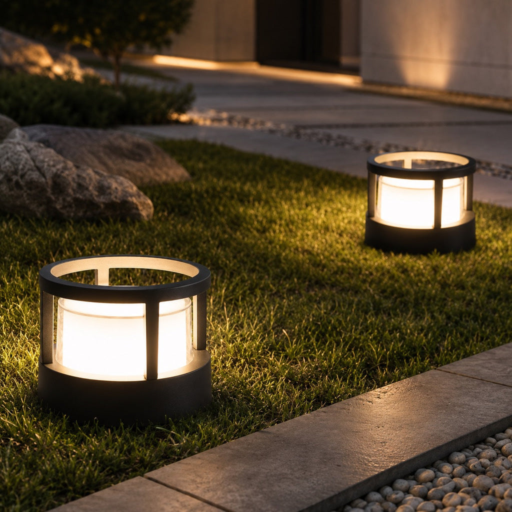 Adjustable 5W LED Outdoor Wall Light — Aluminum, Double-Layered Acrylic Shade, IP65