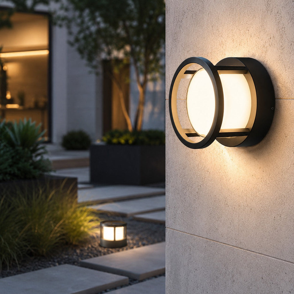 Adjustable 5W LED Outdoor Wall Light — Aluminum, Double-Layered Acrylic Shade, IP65