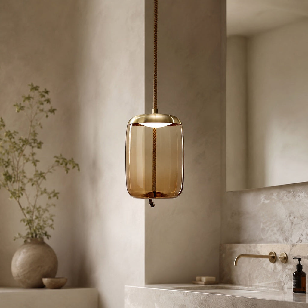 Modern takpendel i blåst glas — justerbar LED-belysning, accent i kopparrosa
