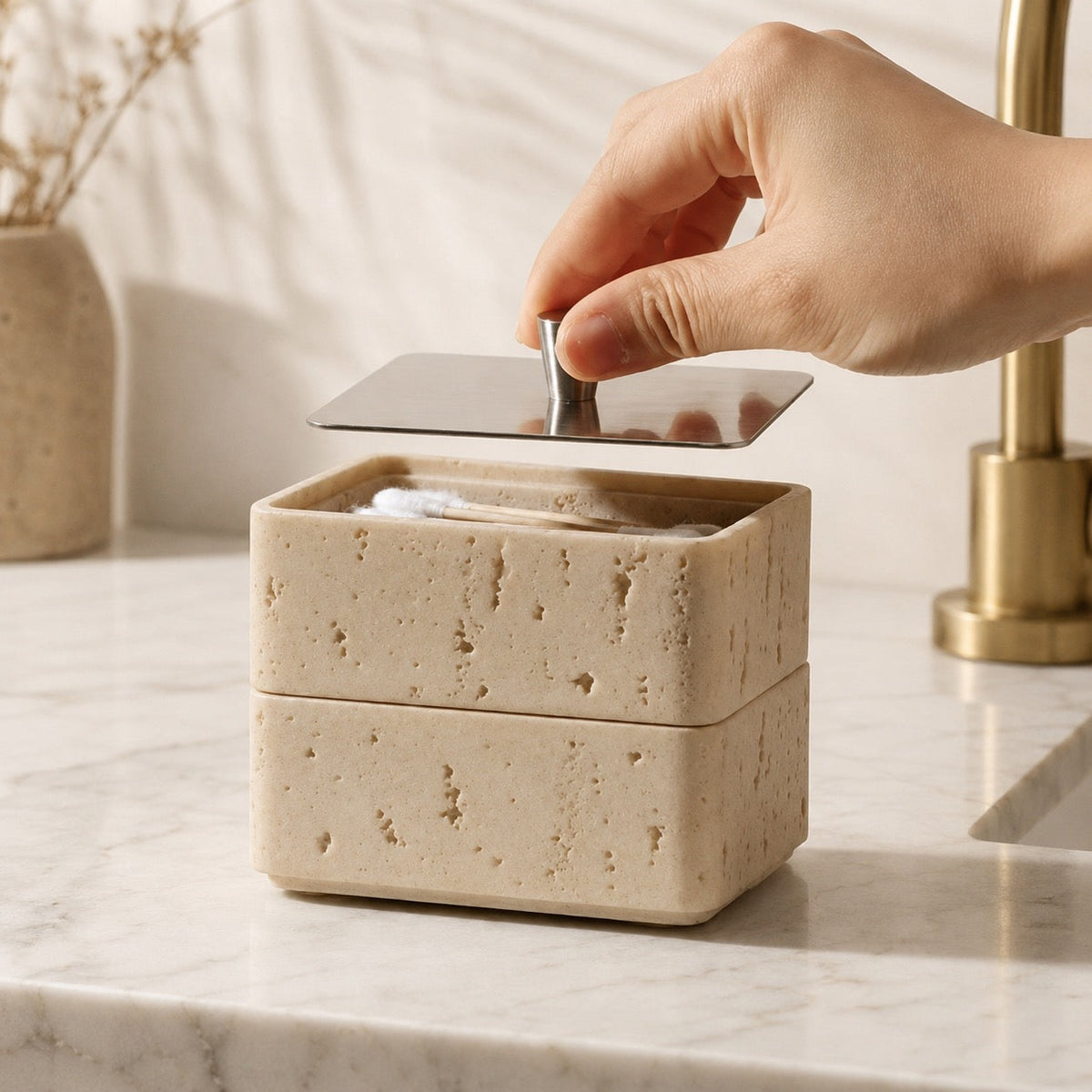 Caixa moderna e compacta para guardar joias — Design em pedra natural, acabamento brilhante