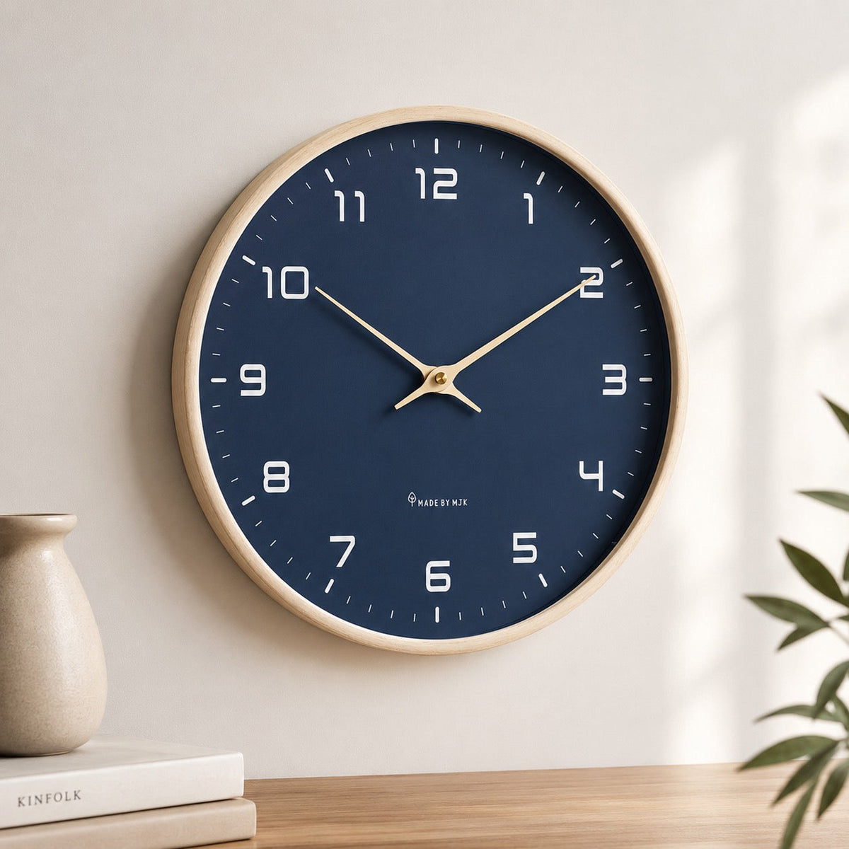 Modern Wall Clock – Silent Quartz Mechanism, Wall-Mounted, Easy Installation
