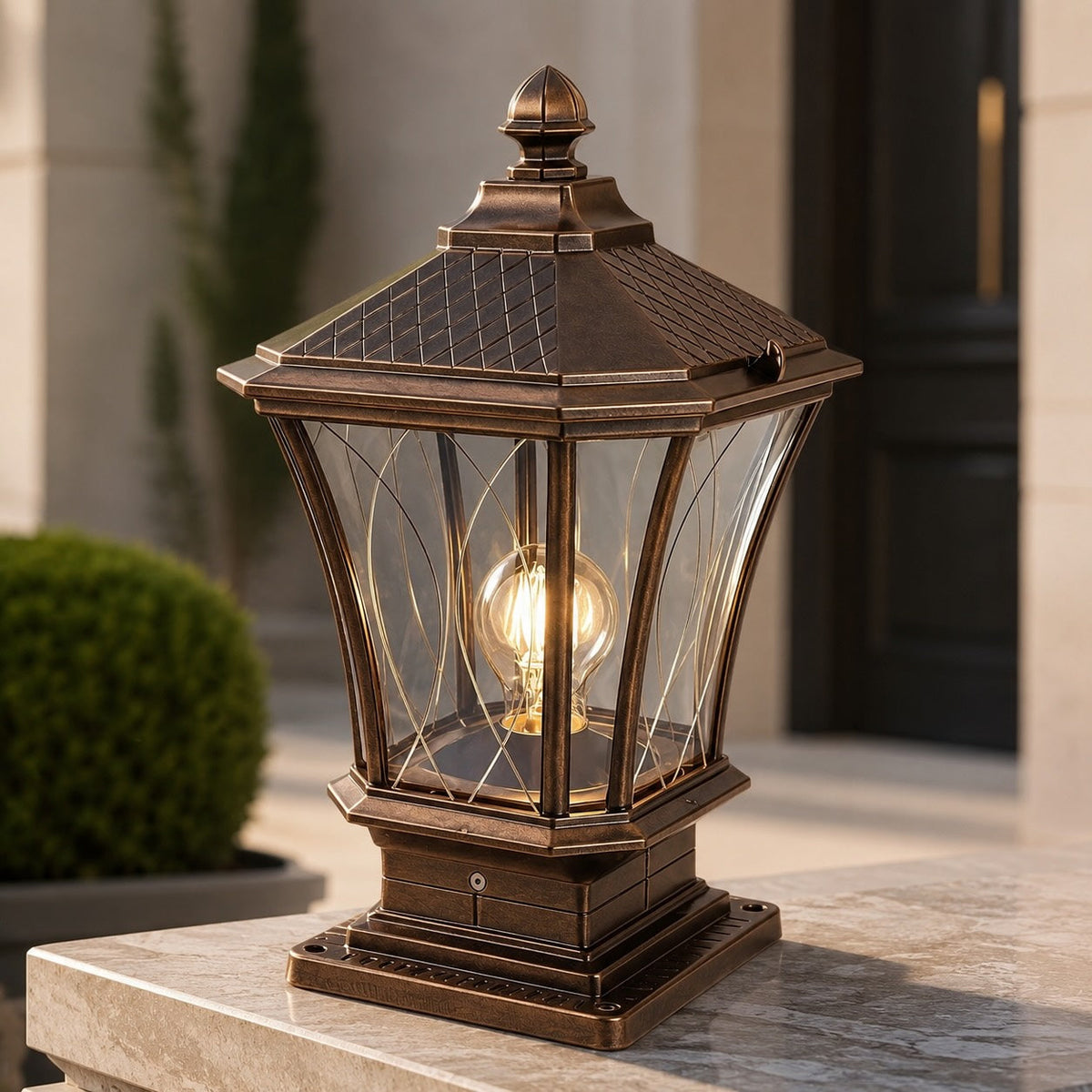 Lampă solară tradițională de exterior tip stâlp — abajur octogonal din sticlă, construcție din aluminiu, LED de 5W