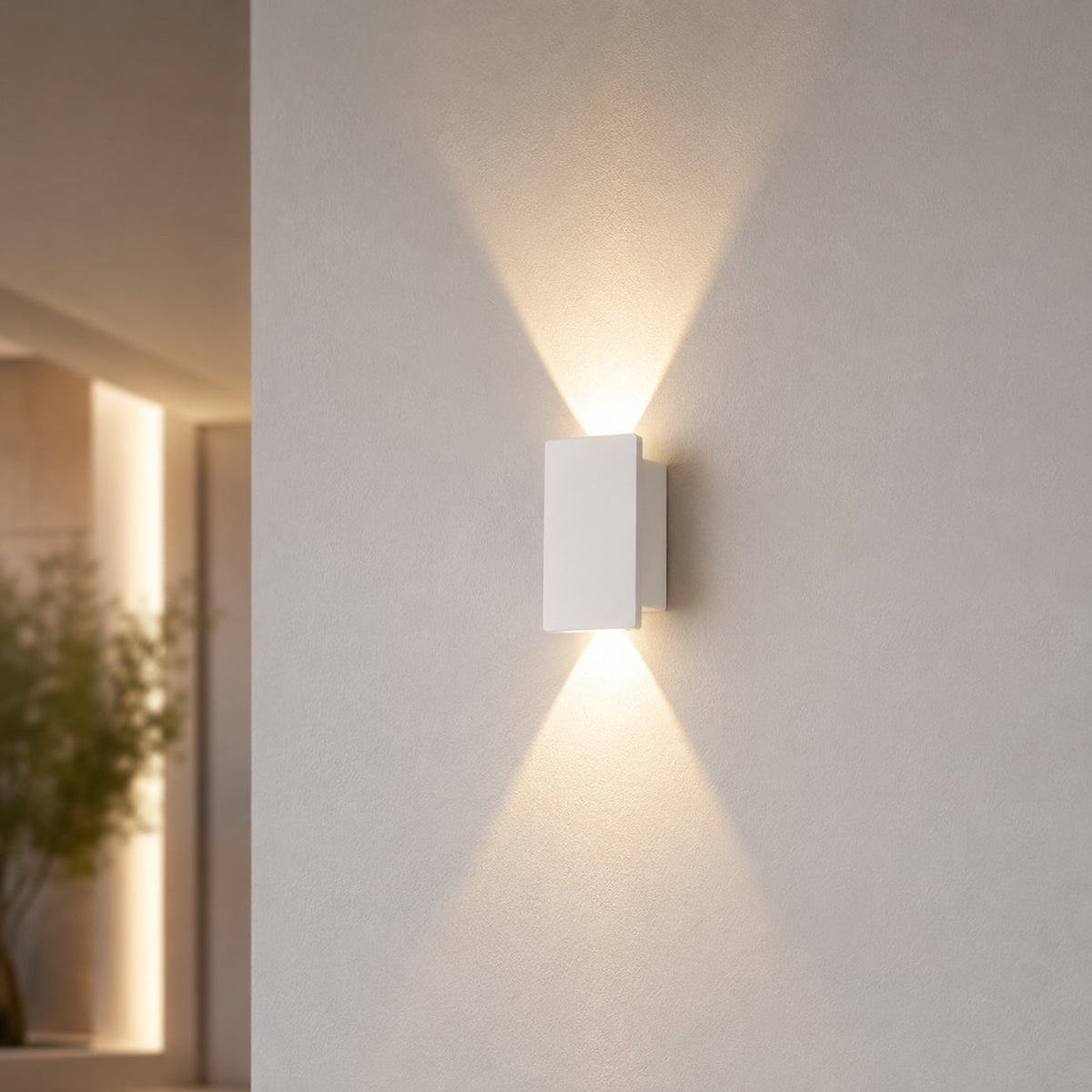 Modern utomhusvägglampa i aluminium – 18 W väggmonterad LED-armatur, vädertålig