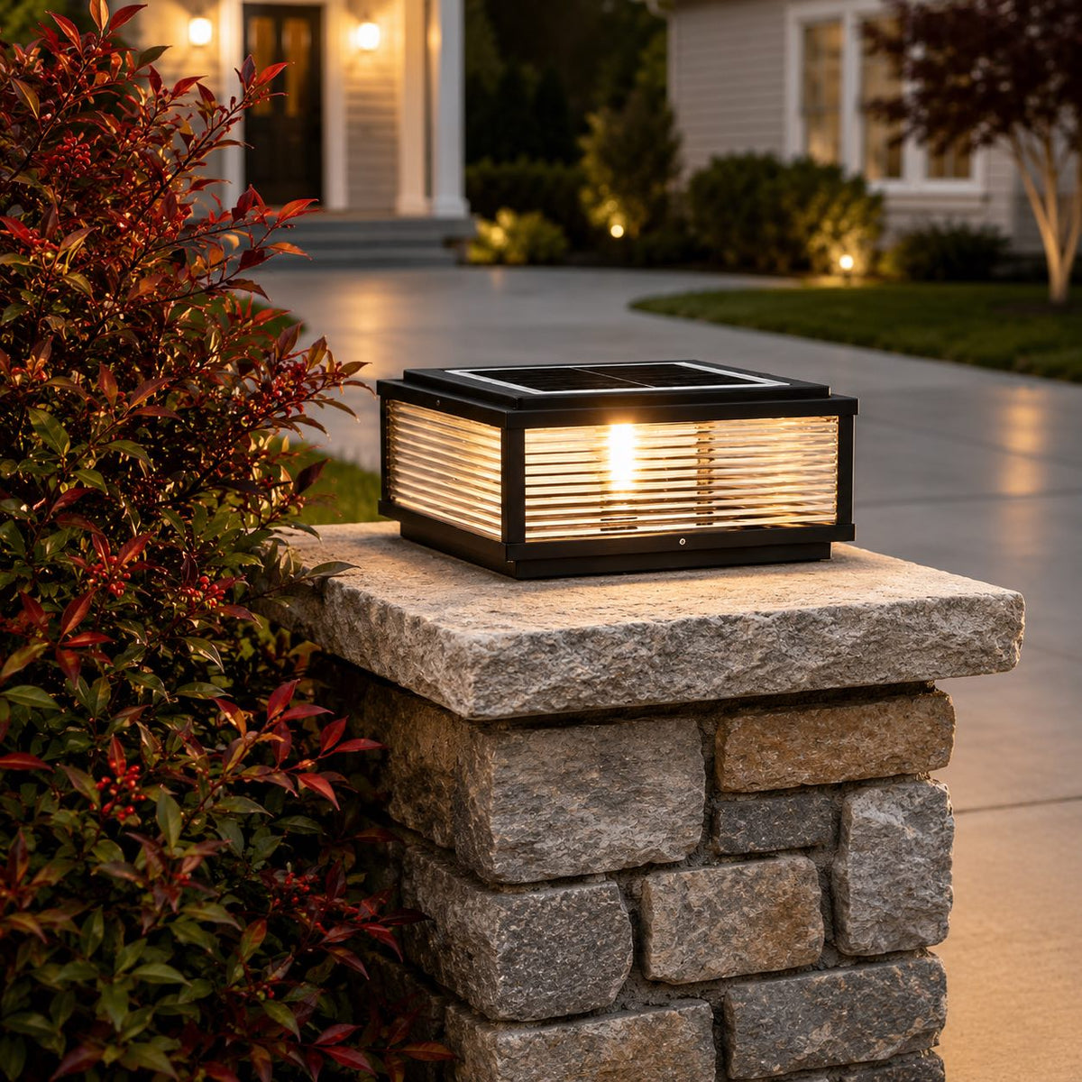 Lampă de exterior modernă, tip stâlp, alimentată solar — cadru din aluminiu turnat sub presiune, sticlă striată, LED reglabil