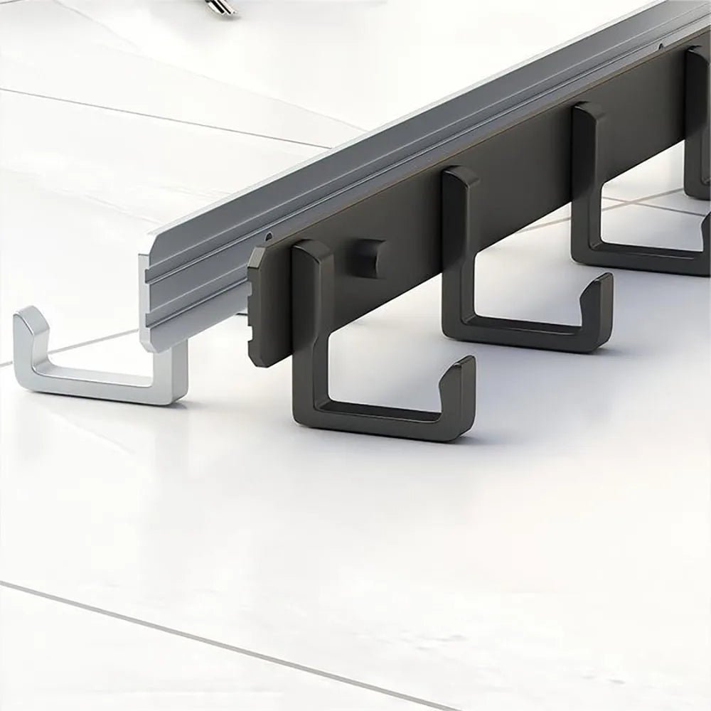 Appendiabiti da parete, ganci neri, design minimalista robusto