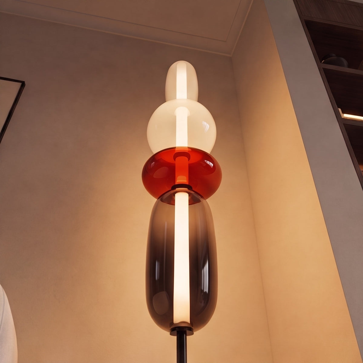 Lampada da terra moderna in vetro — design a ciottoli sovrapposti, altezza regolabile, illuminazione LED