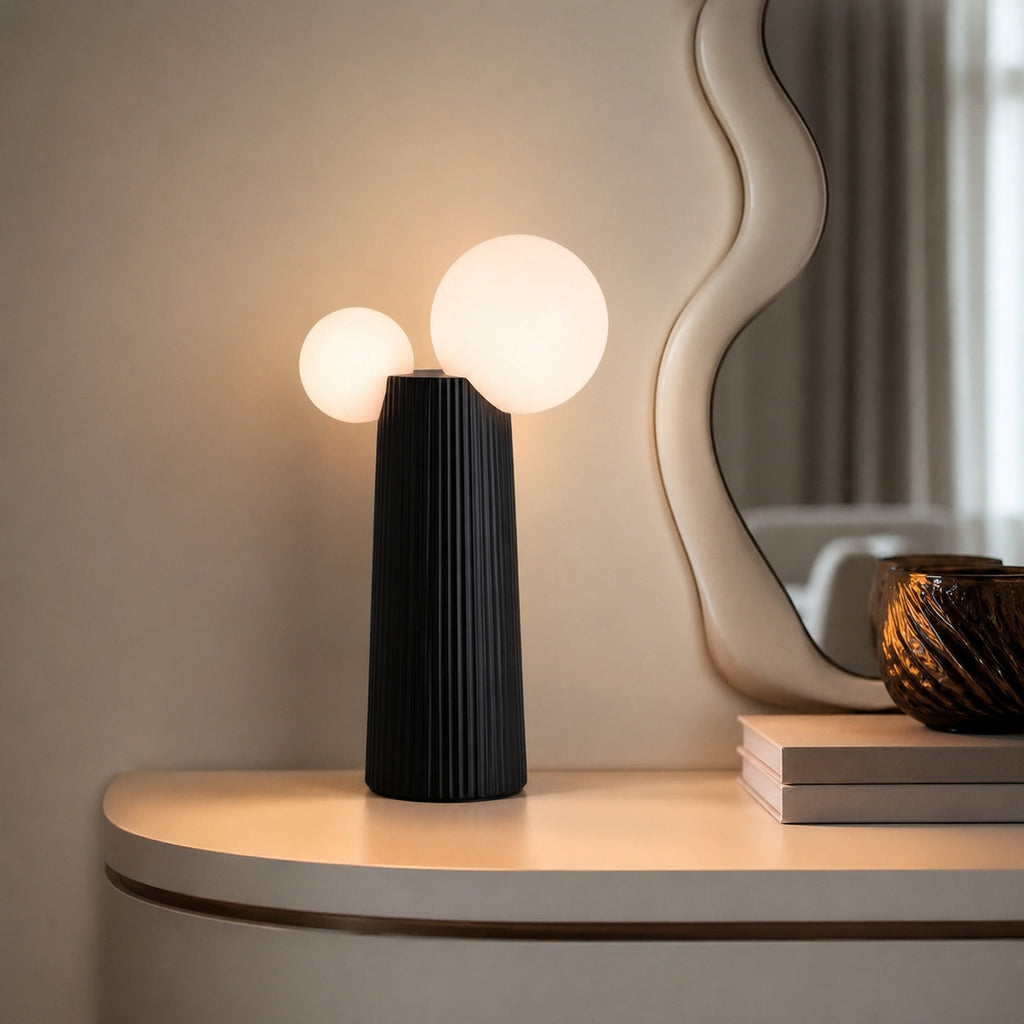 Verstellbare LED-Tischleuchte aus Kunstharz – 40 cm hoch, 21 cm Durchmesser, modernes Design, Schalter am Kabel
