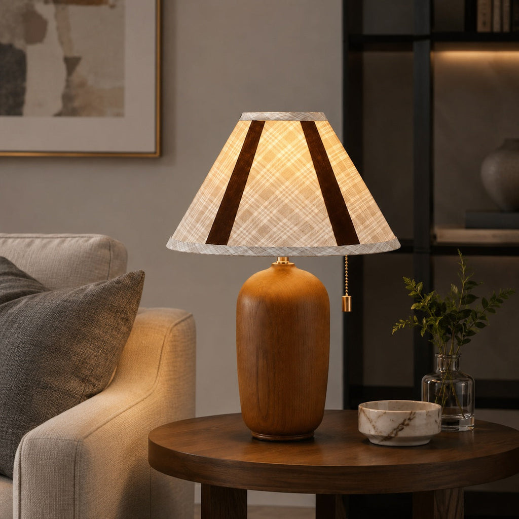 Verstellbare LED-Tischleuchte aus Holz – zeitgemäßes Design für die Schreibtischbeleuchtung