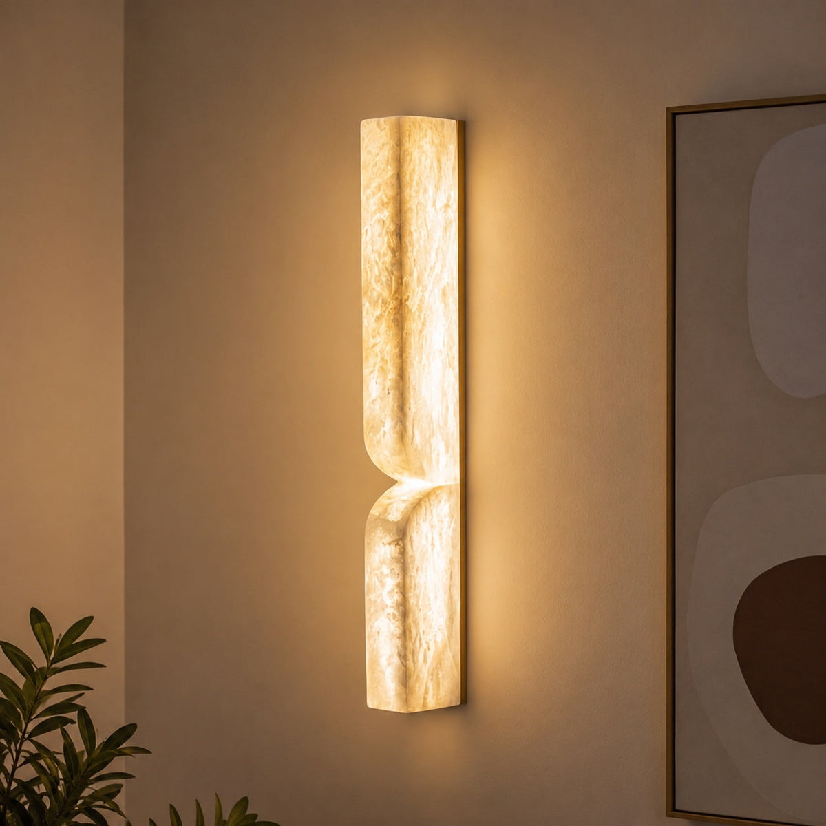Modern vägglampa i alabaster — koppardetaljer, varm LED-belysning med stämningsljus
