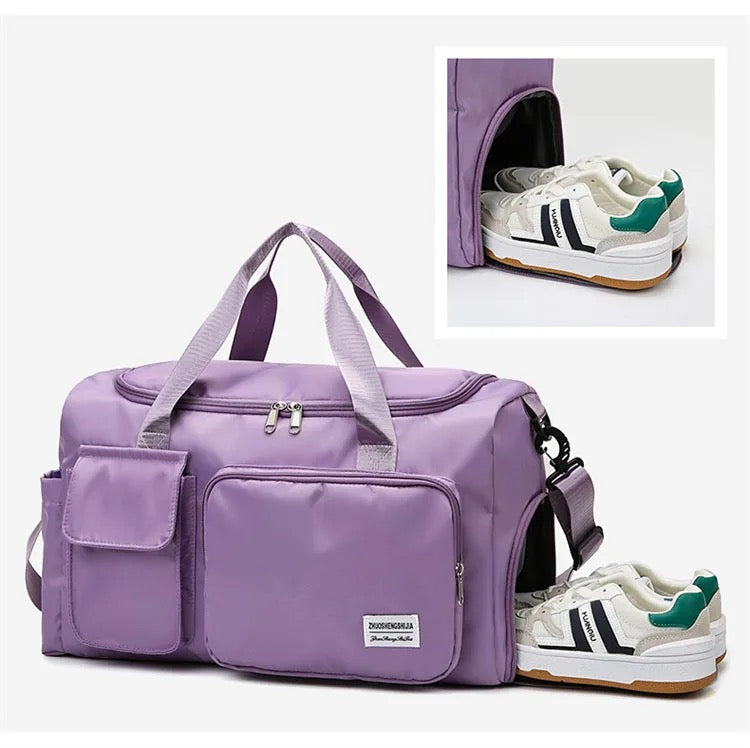 Saco de viagem com vários bolsos e compartimento separado para calçado
