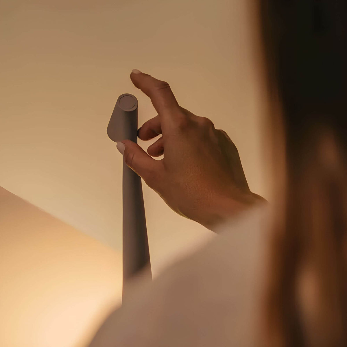 Draadloze Nordic led-leeslamp — dimbare tafellamp