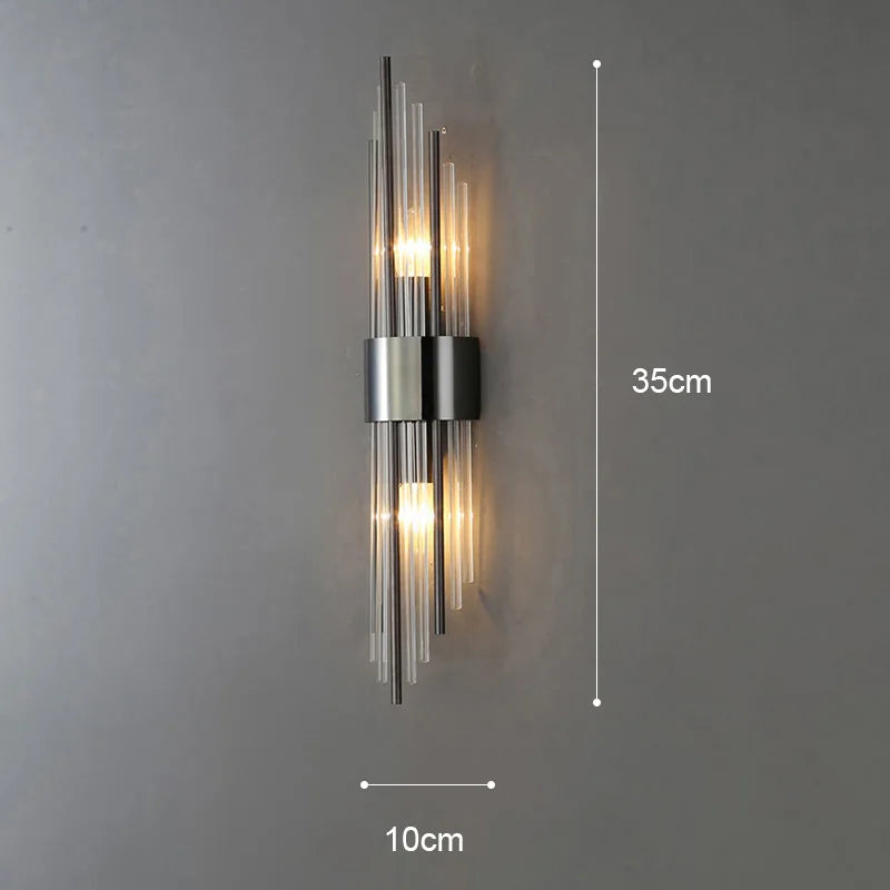 Applique murale LED élégante Garduru — finition or luxueuse, design profilé et galbé